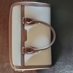 NWOT Bostanten Barrel Handbag